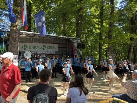 42 prvomajsko srecanje na Debencu, foto Lapego (1)